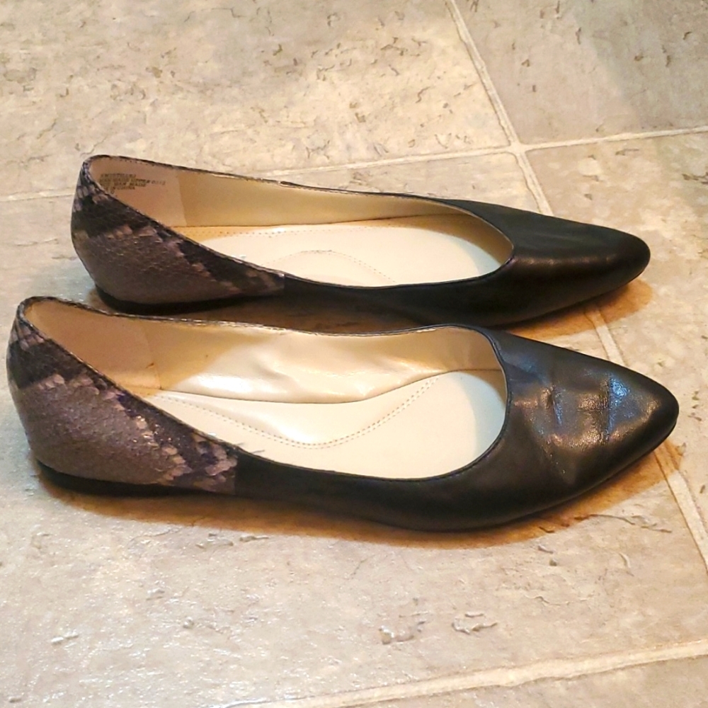 Nine West leather Python flats 6.5